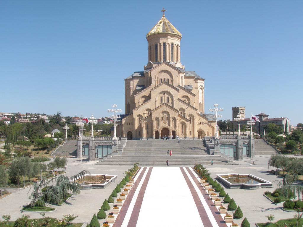 Guest House Nise Tbilisi Exterior photo